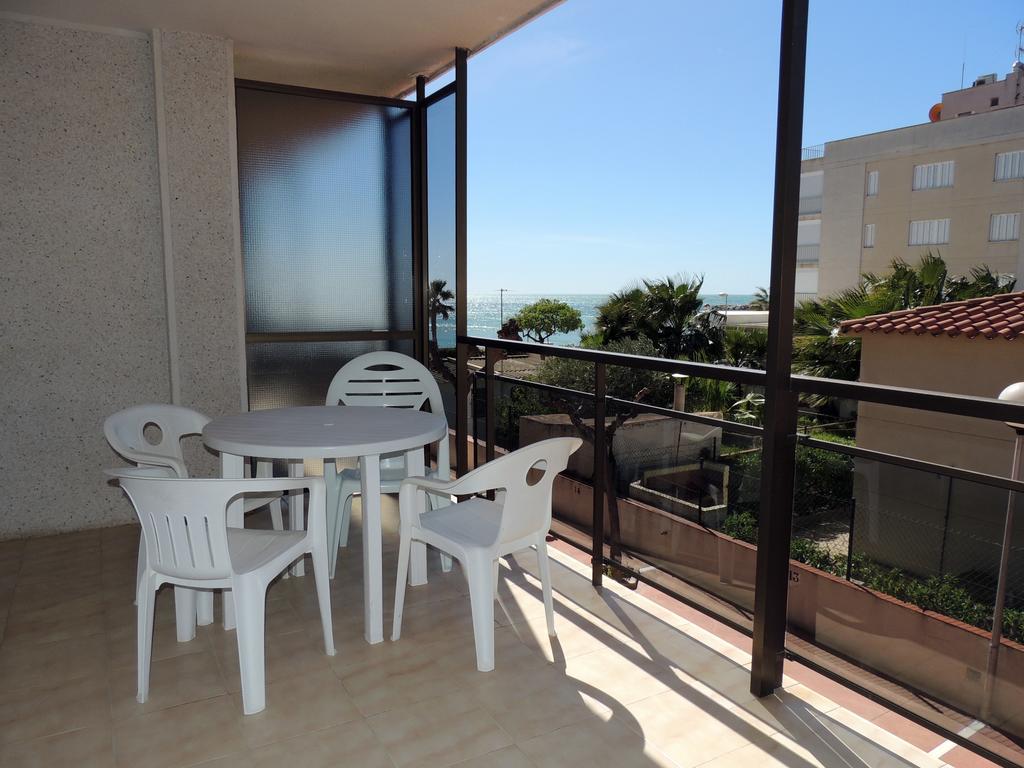 Apartamentos Turisticos Augustus Cambrils Esterno foto