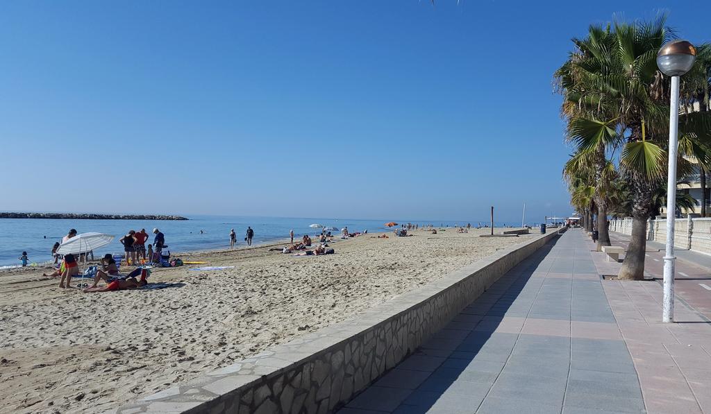 Apartamentos Turisticos Augustus Cambrils Esterno foto