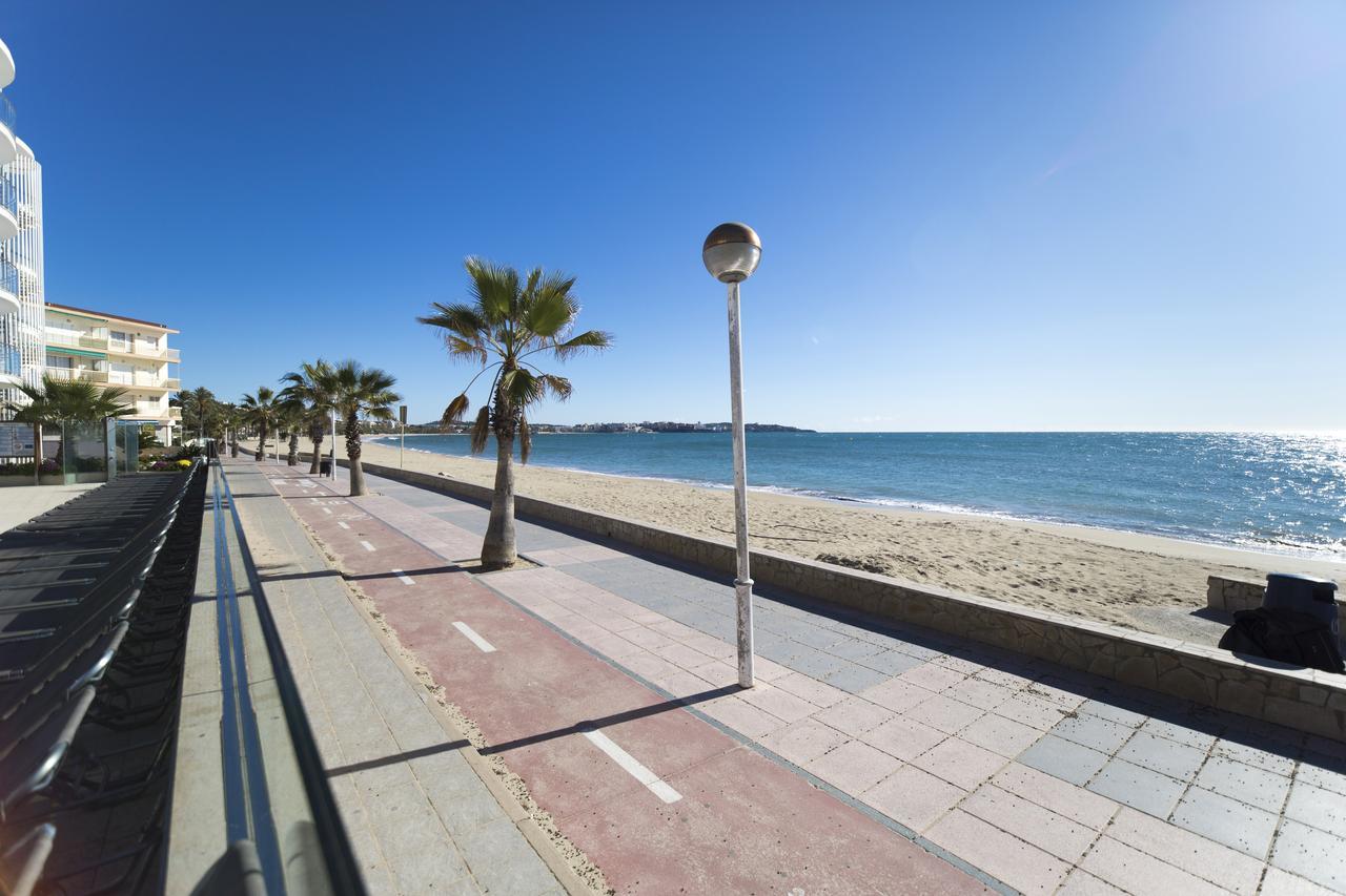 Apartamentos Turisticos Augustus Cambrils Esterno foto
